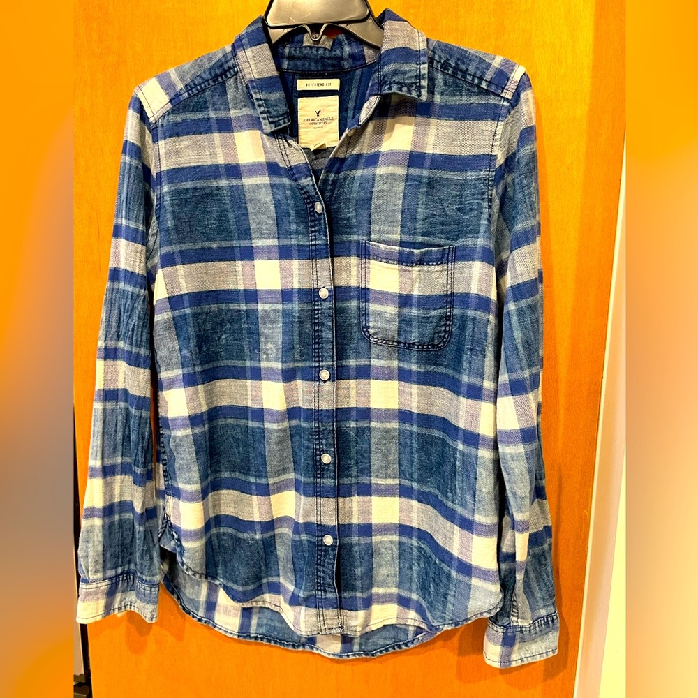 Womens plaid button down shirt